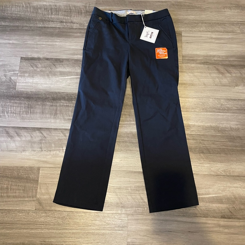 Docker’s boot cut Navy straight legged size:10